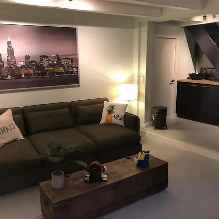 빌라 5br Wonderful Town House - What'app - 0034-635-518-057 - For Reservations! 암스테르담